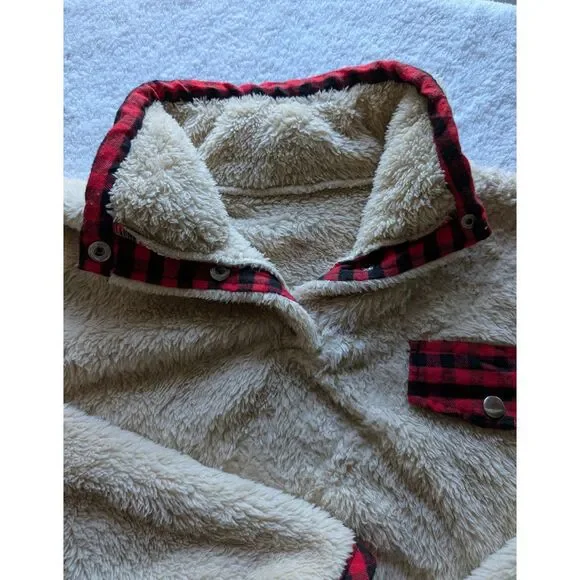 Cozy Sherpa Fleece Pullover Plaid Trim Quarter-Button Collar w/ Pockets - Picture 4 of 10